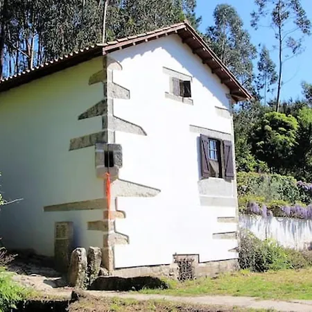 Casa de Férias House With 2 Bedrooms In With Wonderful Lake View Enclosed Garden And Wifi 2 Km From The Beach Castelo Do Neiva