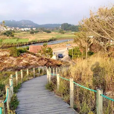 Casa de Férias House With 2 Bedrooms In With Wonderful Lake View Enclosed Garden And Wifi 2 Km From The Beach *