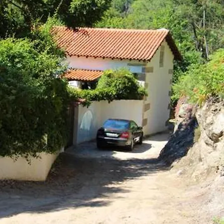 House With 2 Bedrooms In With Wonderful Lake View Enclosed Garden&wifi 2 Km From The Beach