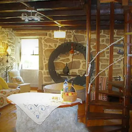 Vakantiehuis House With 2 Bedrooms In With Wonderful Lake View Enclosed Garden&wifi 2 Km From The Beach *