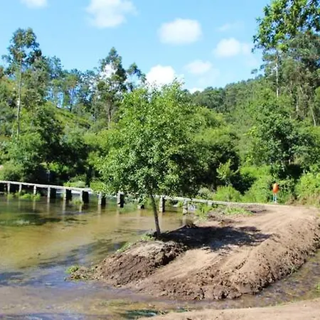 House With 2 Bedrooms In With Wonderful Lake View Enclosed Garden&wifi 2 Km From The Beach * Castelo Do Neiva